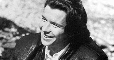 Rick Astley&#8217;s &#8220;Never Gonna Give You Up&#8221; Is Now An Emote On Fortnite